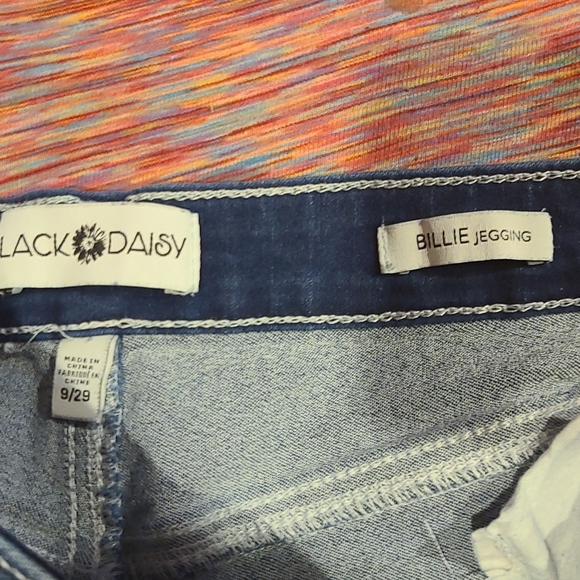 Black Daisy Billie Jegging with Gold Patch Detailing, size 9/29 - Picture 7 of 9